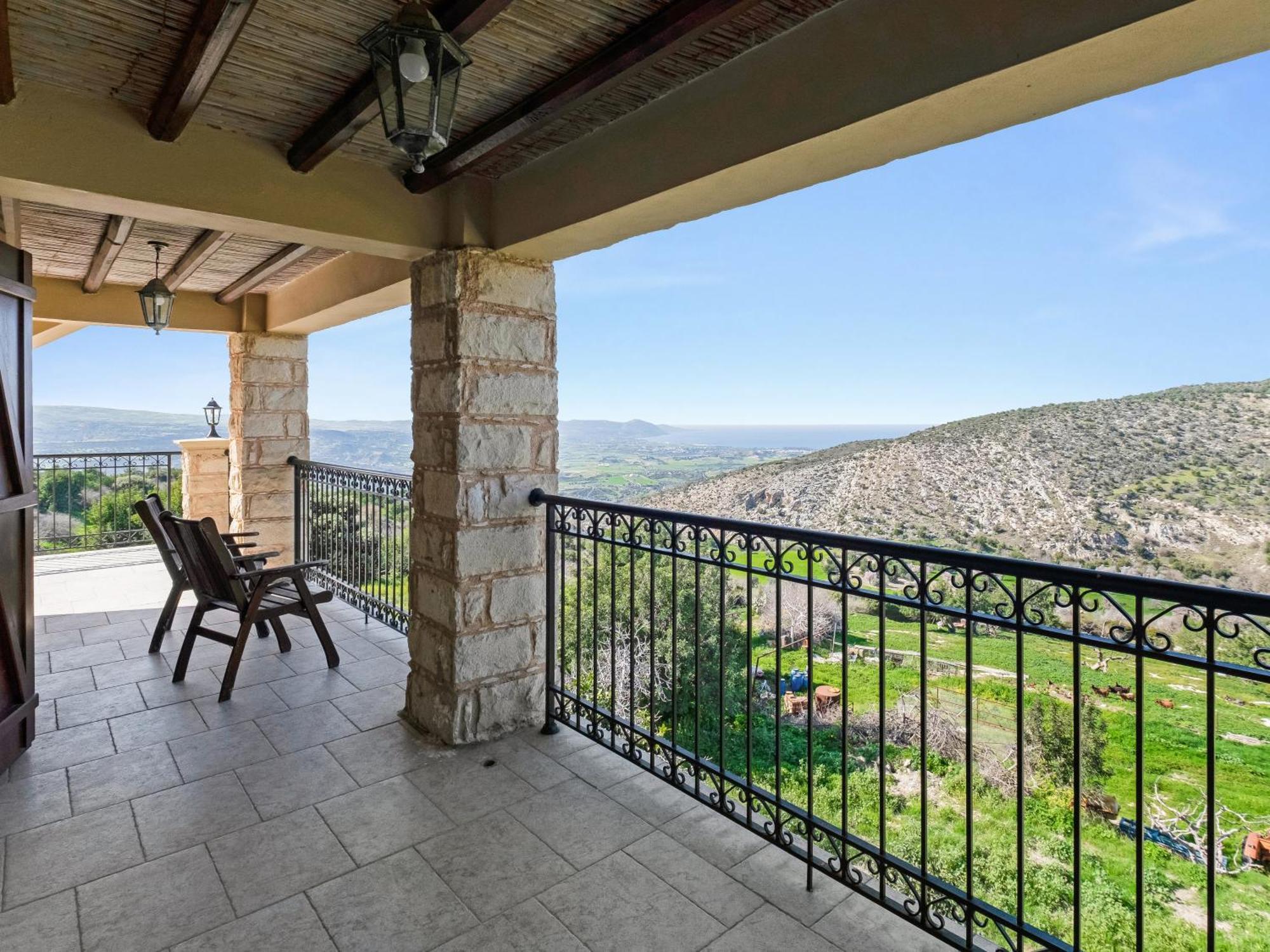 Sanders View Peristerona  Bagian luar foto